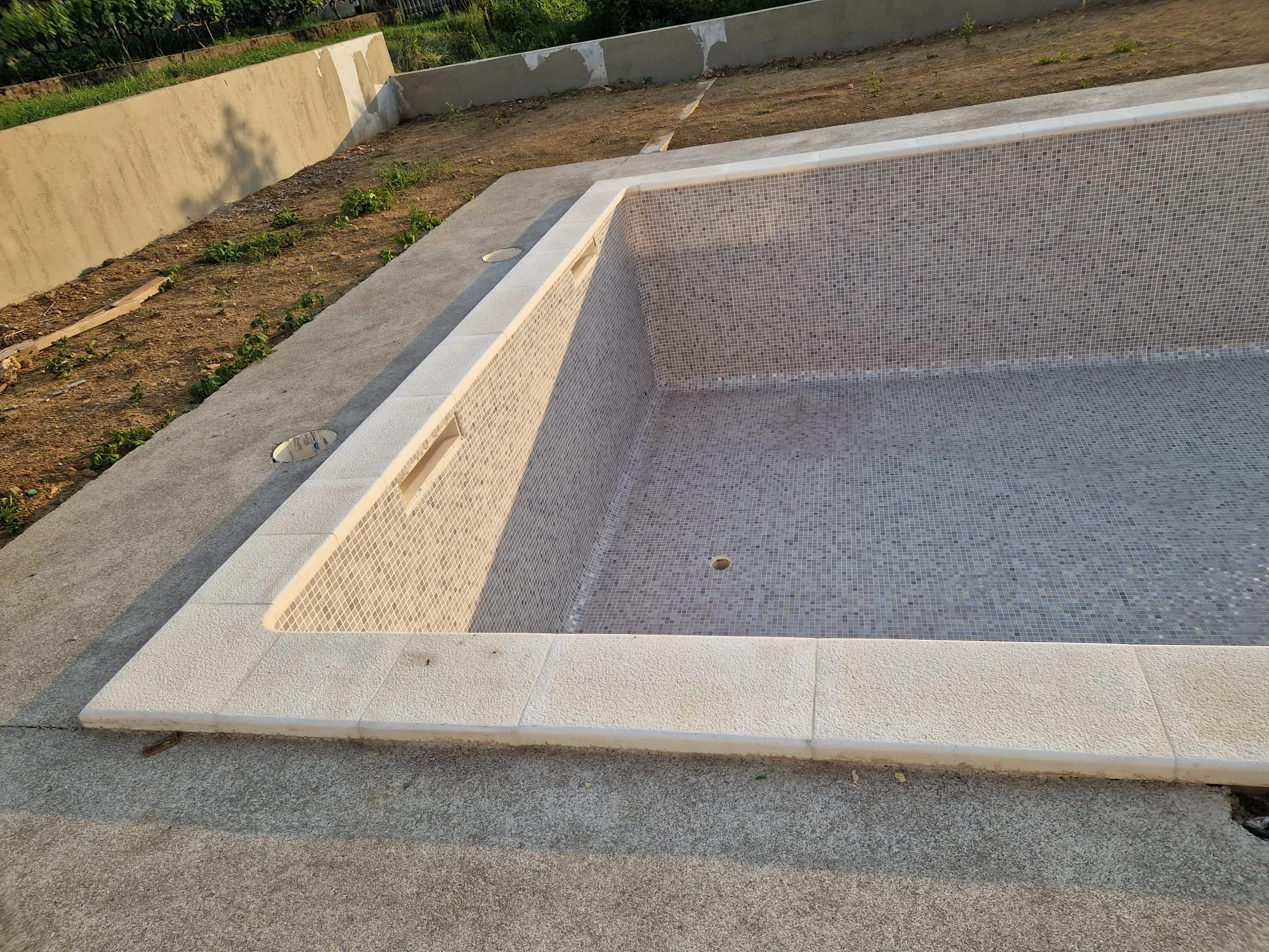 Rubni kamen za bazen 2