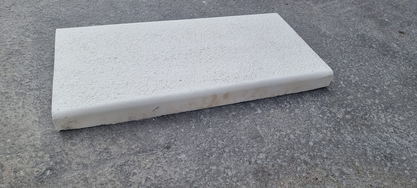 Rubni kamen za bazen 4